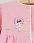 Pink tunic from the 50s with embroidered rabbits | 5-6 years