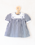 שמלה עם פסים וסירות רקומות | 9-12 חודשים