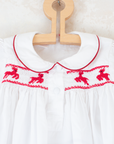 חולצה לבנה עם איילים אדומים רקומים | 18-24 חודשים