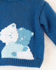 סוודר צמר כחול עם דובים מתחבקים | 12-18 חודשים