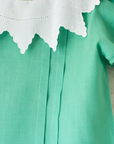 חולצה ירוקה קצרה עם צווארון לבן רחב משונן | 4-5 שנים