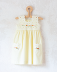 שמלה צהובה עם תחרה וברווזים רקומים | 18-24 חודשים