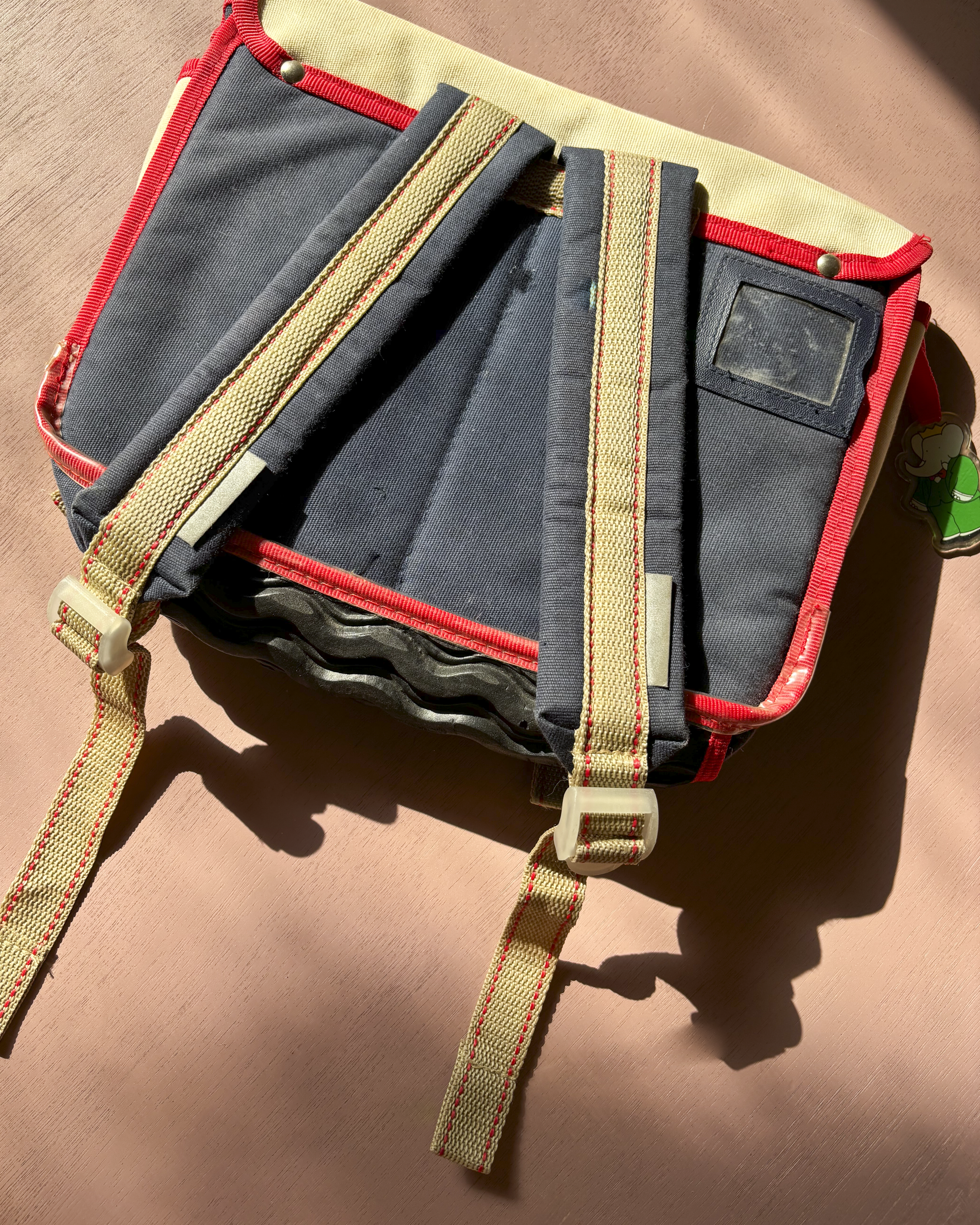 ילקוט בז׳ | המלך בבר במכונית