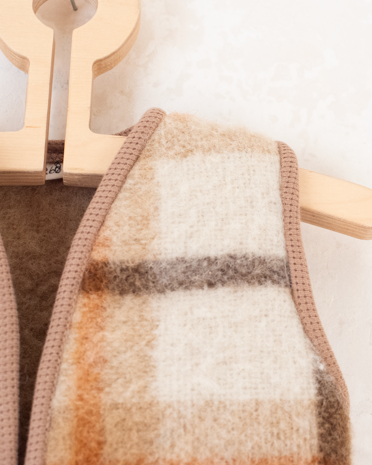 Repurposed wool vest | 6-9 months