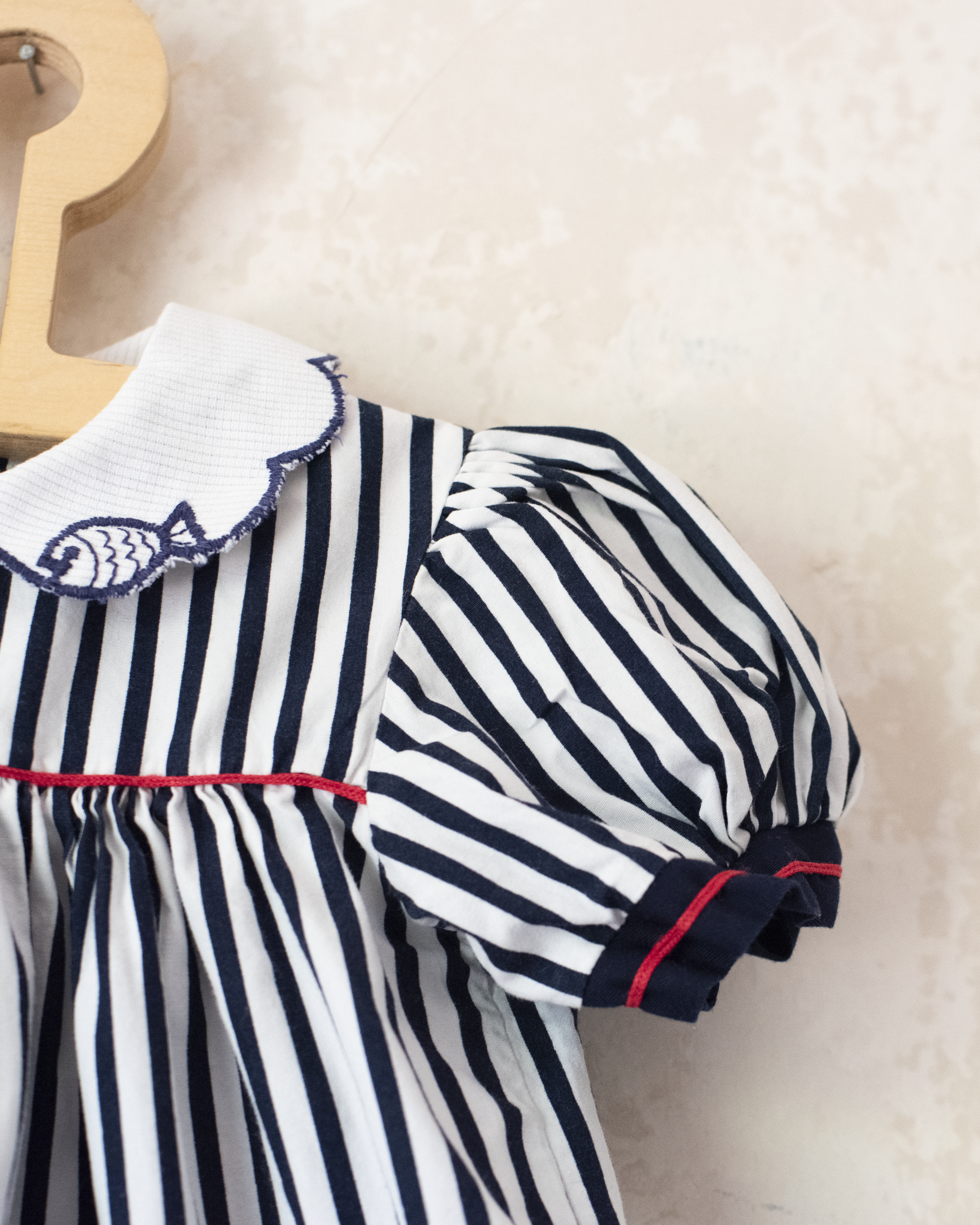Dress with stripes and fish on the collar | 12-18 months