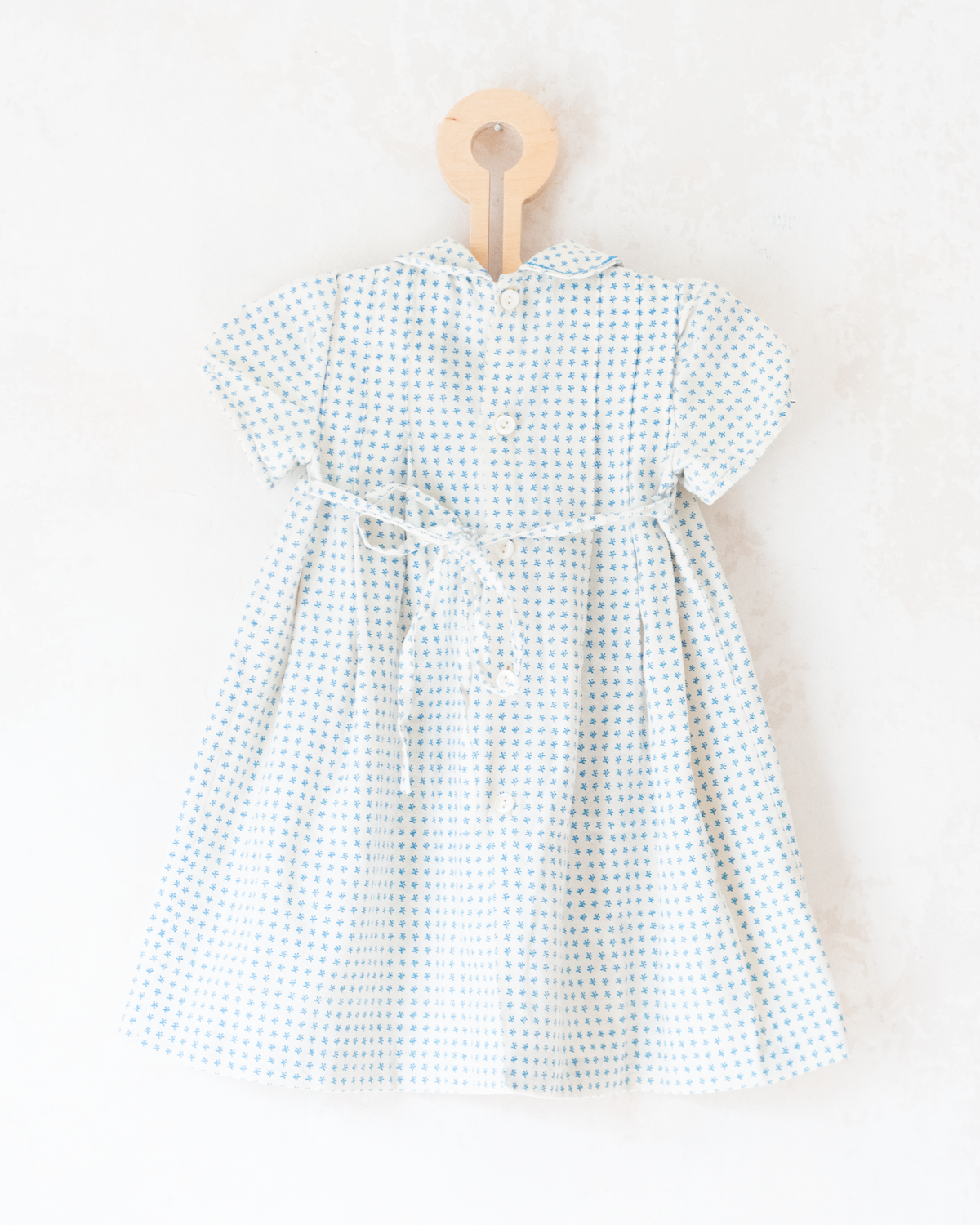 Beige dress with gathered embroidery | 12-18 months