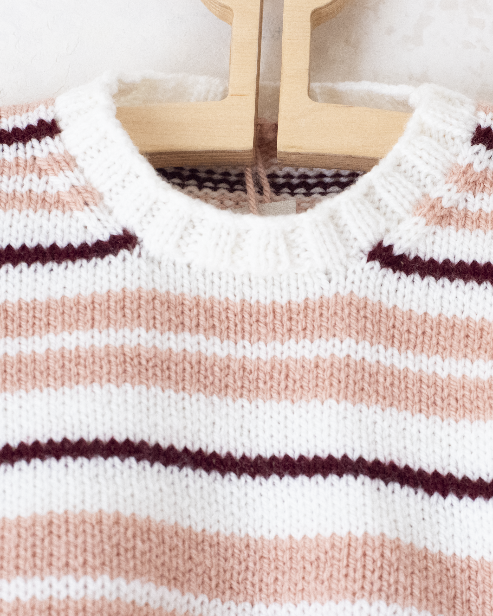 סריג צמר עם פסים ורודים | 3-4 שנים