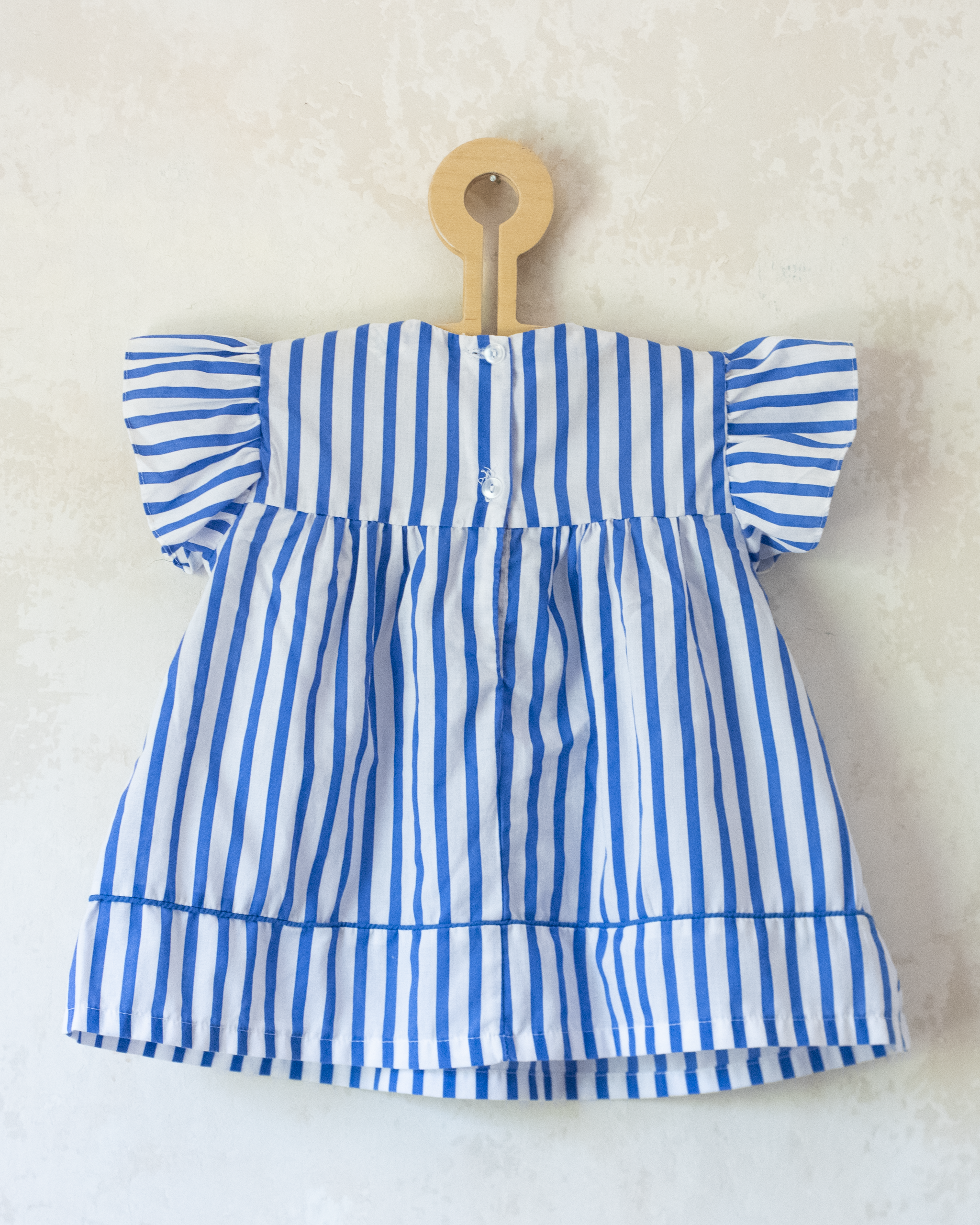 Striped dress with embroidered whale | 12-18 months