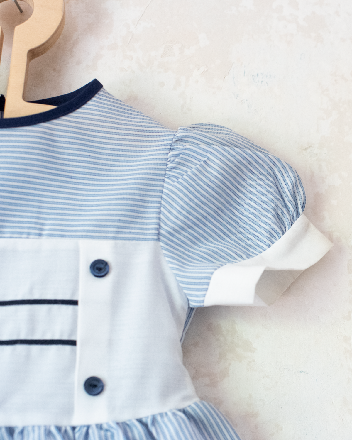 Light blue and white striped dress with buttons | Spanish dead stock | 2-3 years