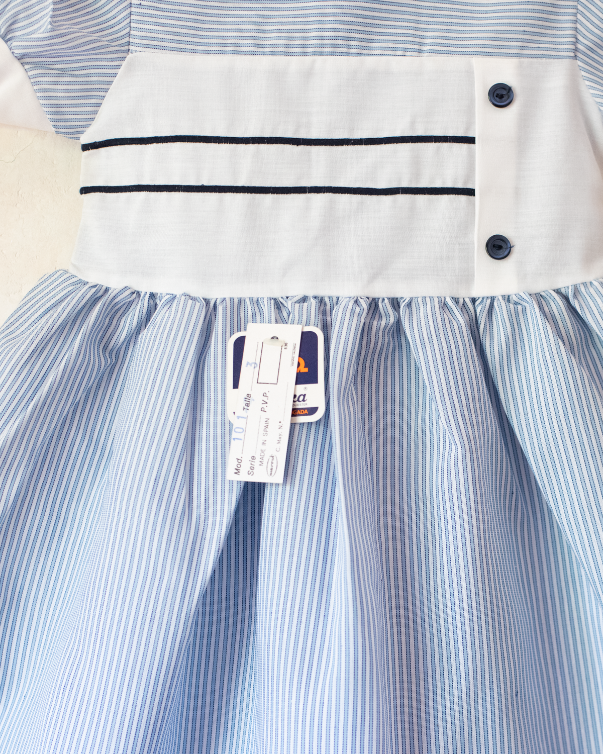 Light blue and white striped dress with buttons | Spanish dead stock | 2-3 years