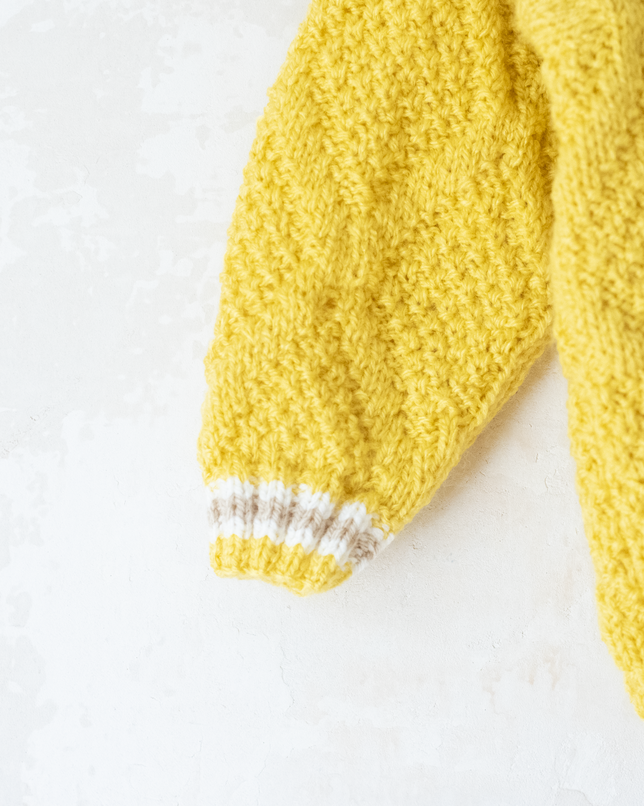 סריג צמר צהוב עם פסים | 18-24 חודשים