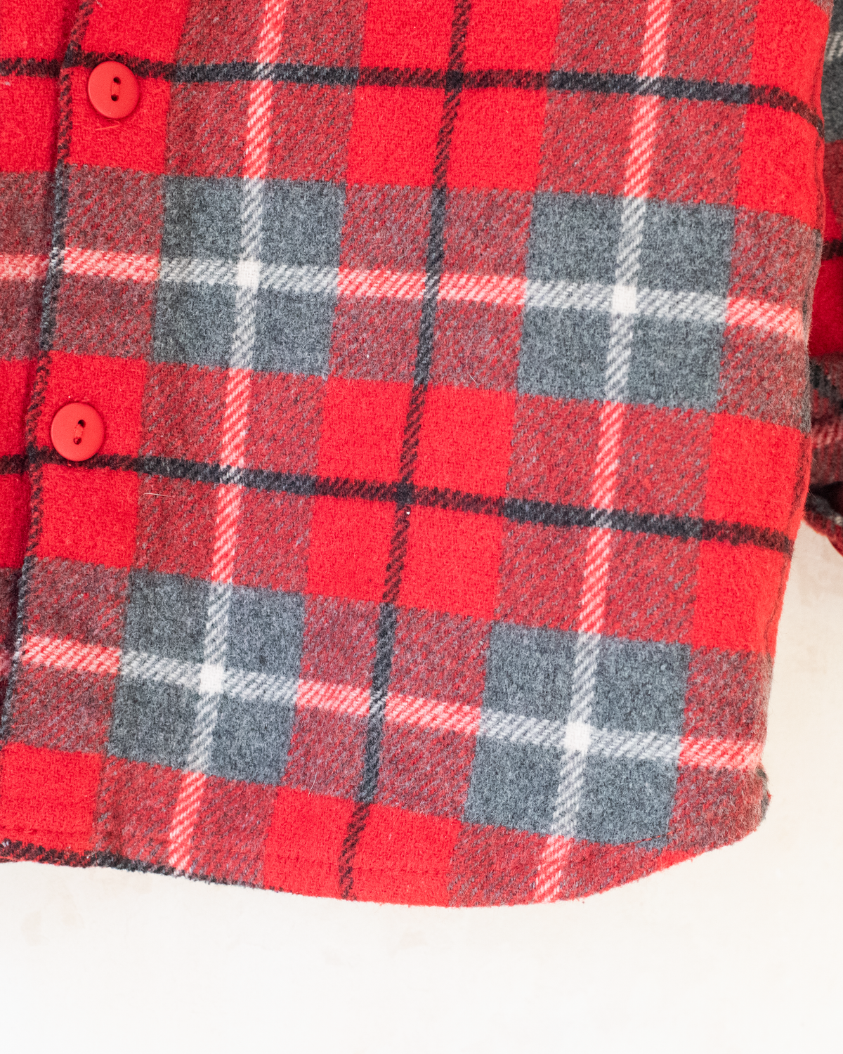 Plaid fleece shirt with the king in the ski bar | 4-5 years