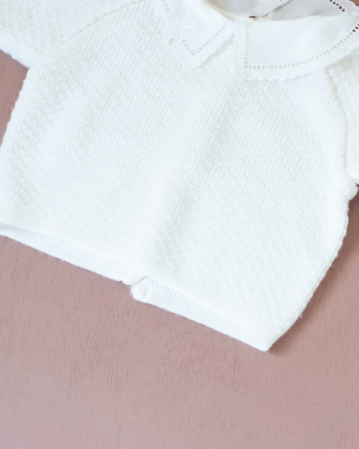 White knit with embroidered satin collar | 0-3 months