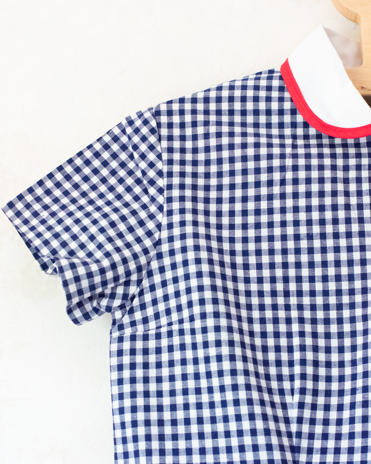 Blue dress with checks and red buttons | French deadstock from the 70s | 5-6 years