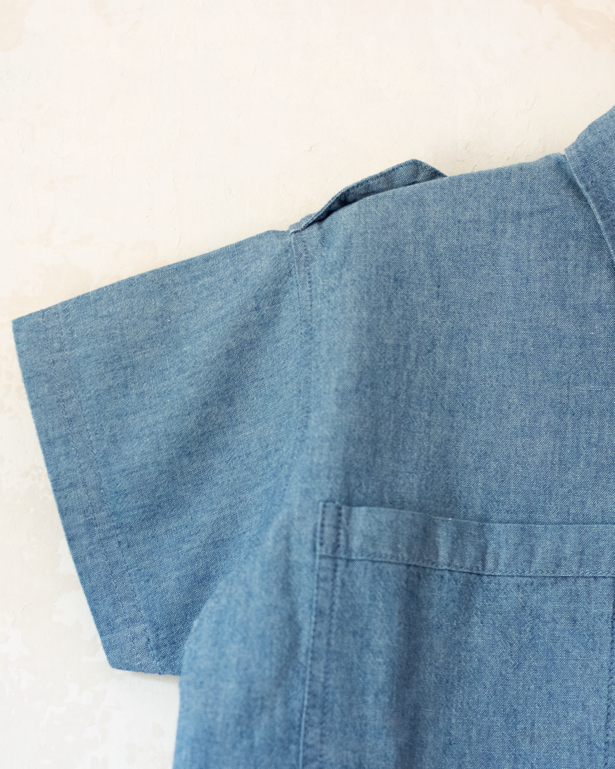 Tintin embroidered button-up denim shirt | Dead stock | 6-7 years