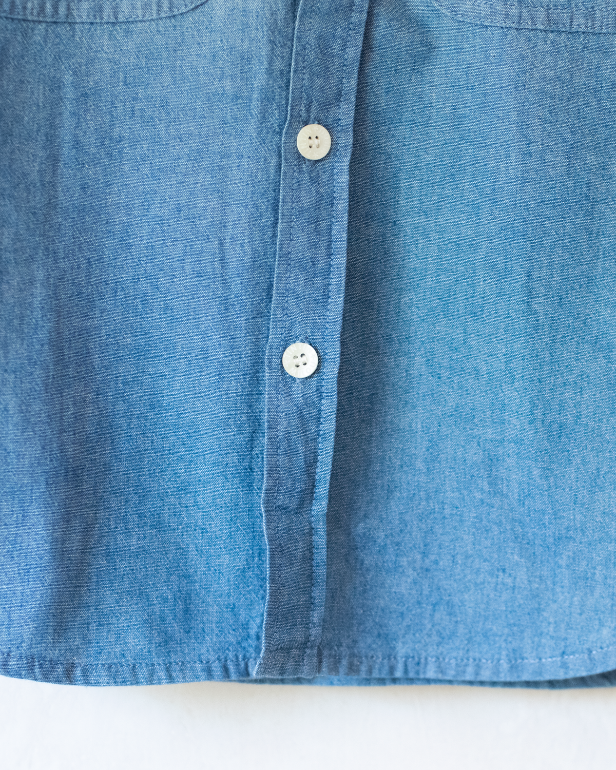 Tintin embroidered button-up denim shirt | Dead stock | 6-7 years
