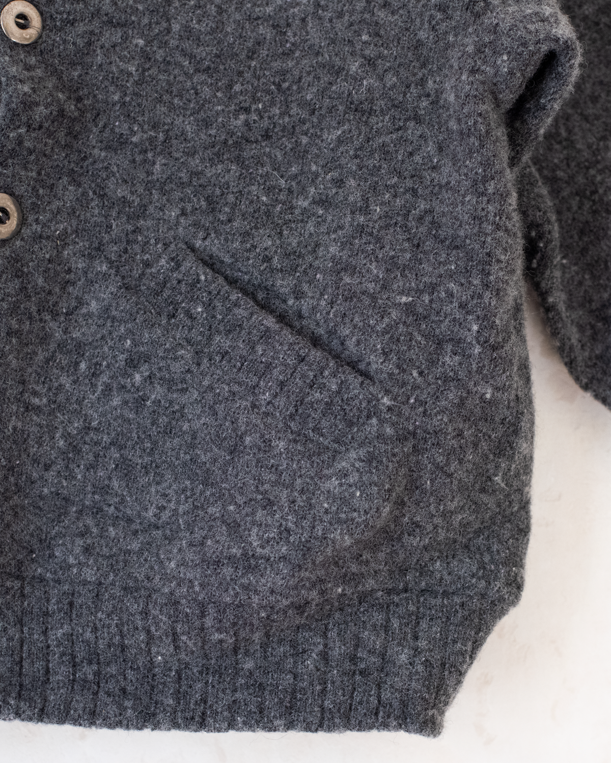 Grey wool cardigan with the king at the bar | 12-18 months