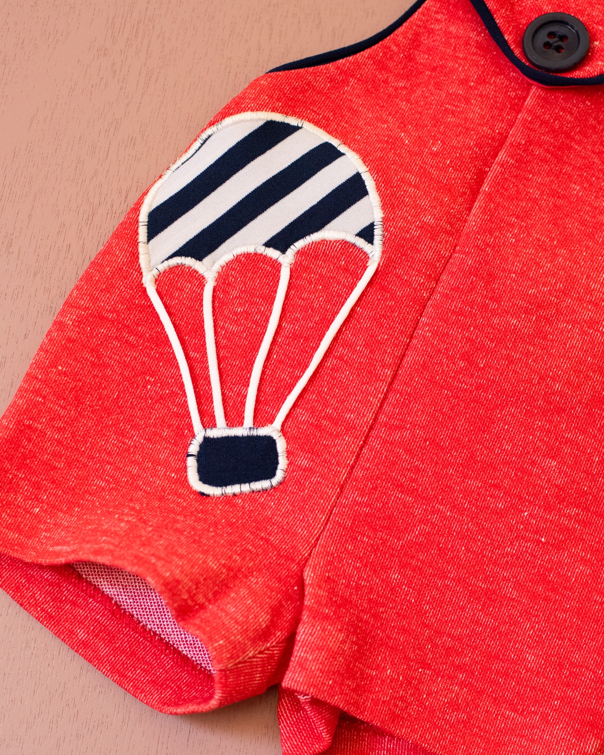 Red overall with a hot air balloon | French deadstock from the seventies | 0-3 months