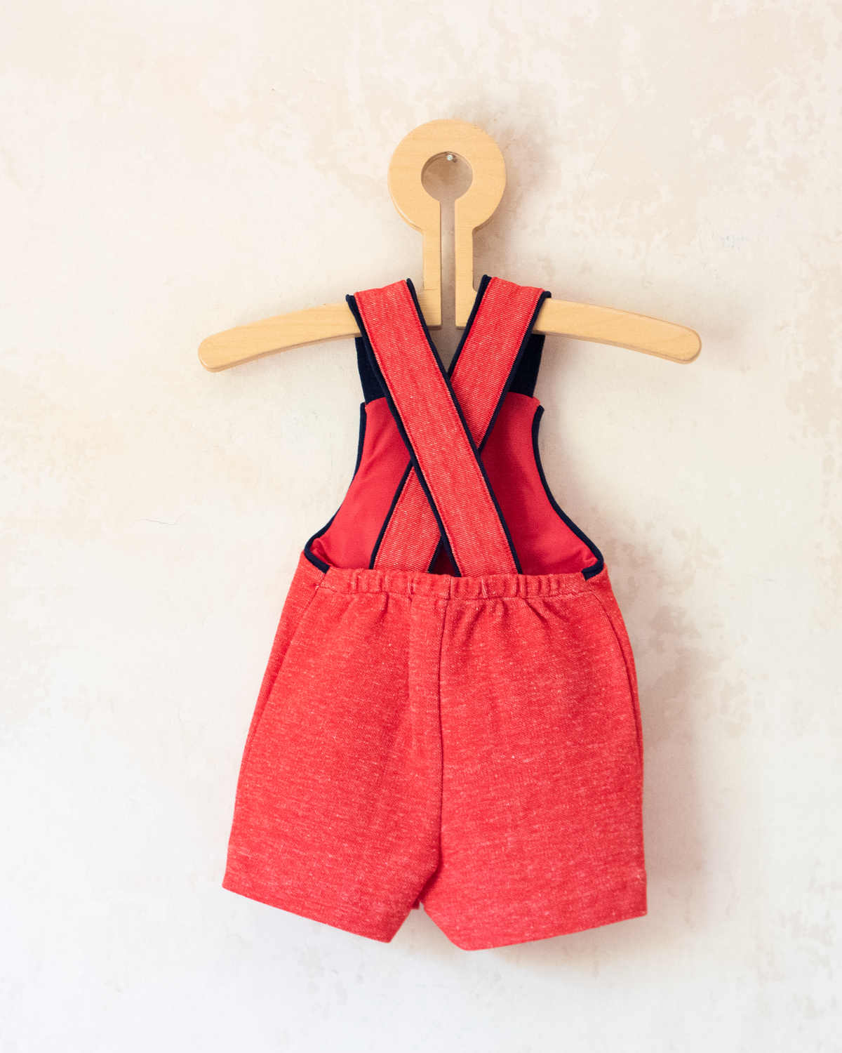 Red overall with a hot air balloon | French deadstock from the seventies | 0-3 months