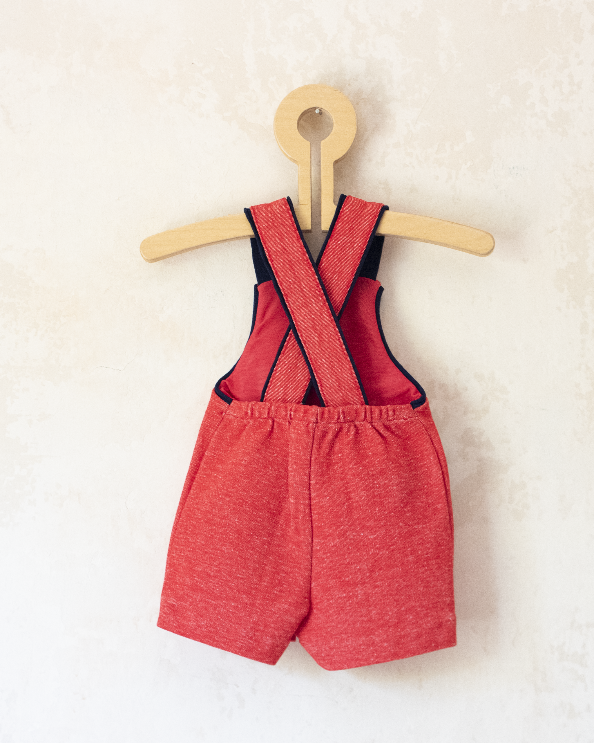 Red overall with a hot air balloon | French deadstock from the seventies | 0-3 months