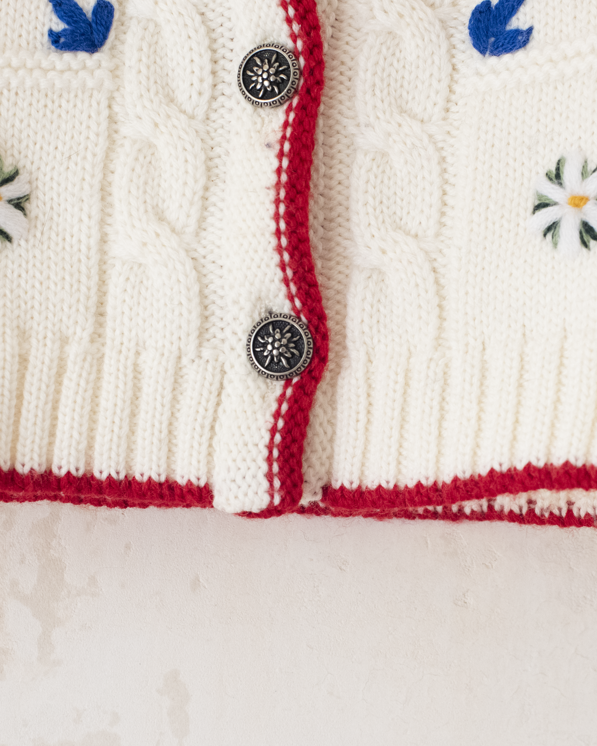 קרדיגן איטלקי מצמר עם פטריות ופרחים רקומים | 12-18 חודשים