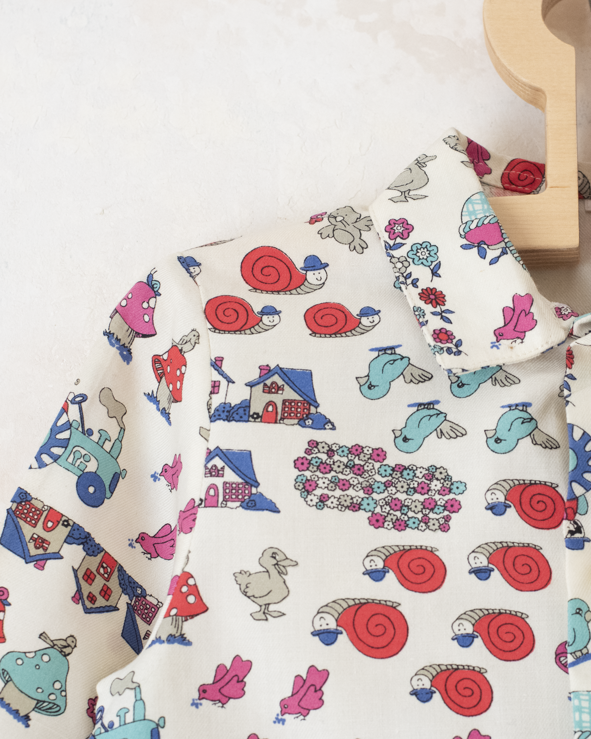 חולצה מכופתרת עם שבלולים ופטריות | דד סטוק ספרדי | 18-24 חודשים