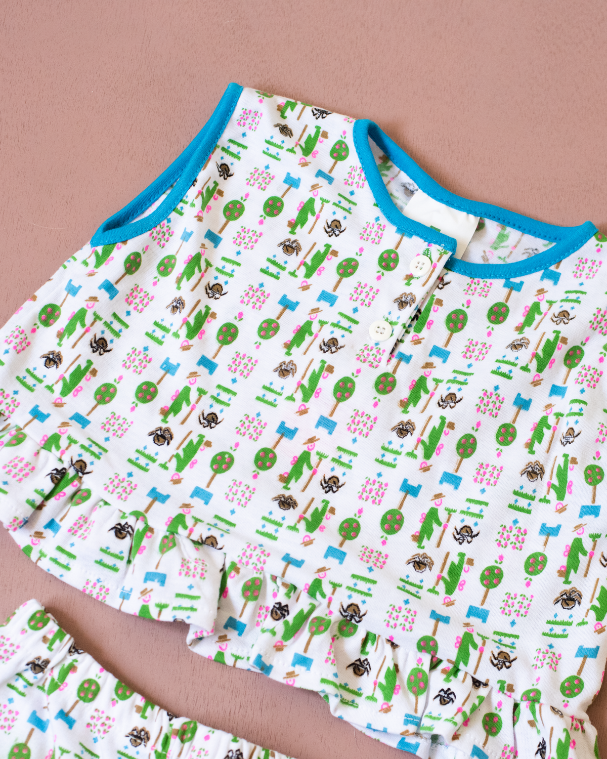 Tank top and pants set with colorful print of trees, flowers and spiders | 4-5 years