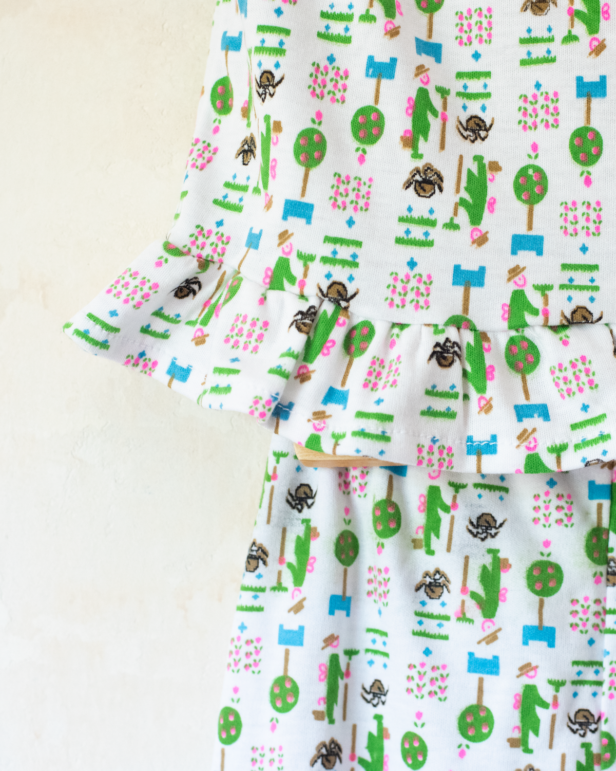 Tank top and pants set with colorful print of trees, flowers and spiders | 4-5 years