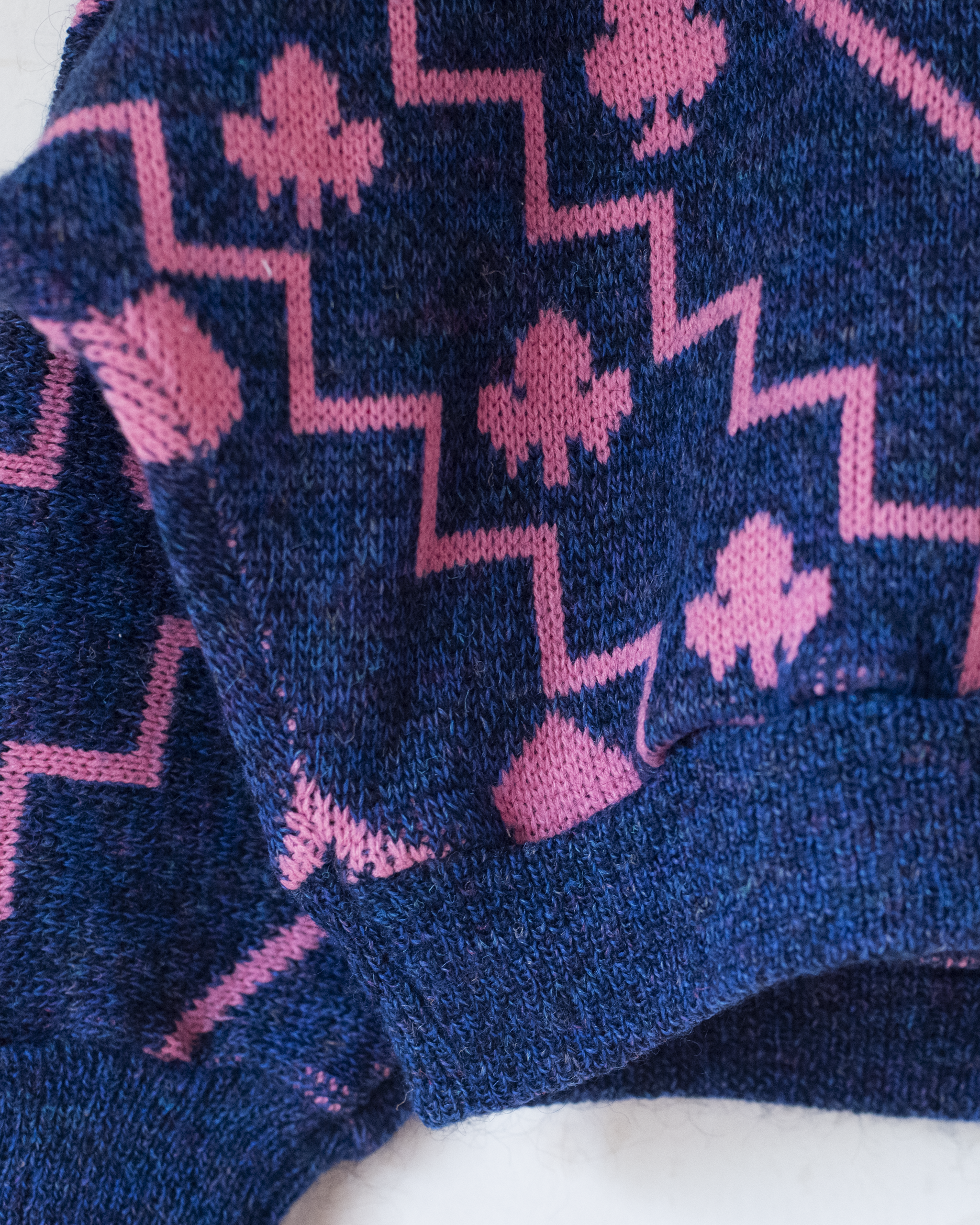 סוודר כחול עם תלתנים | 5-6 שנים