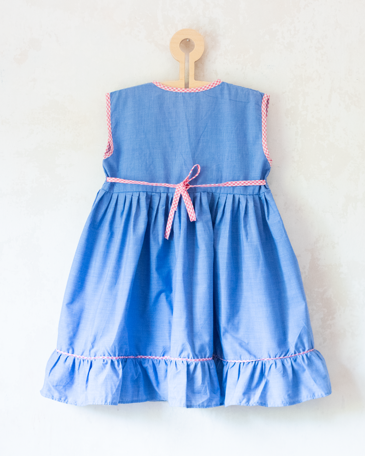 Blue dress from Italy with embroidered flowers | 5-6 years