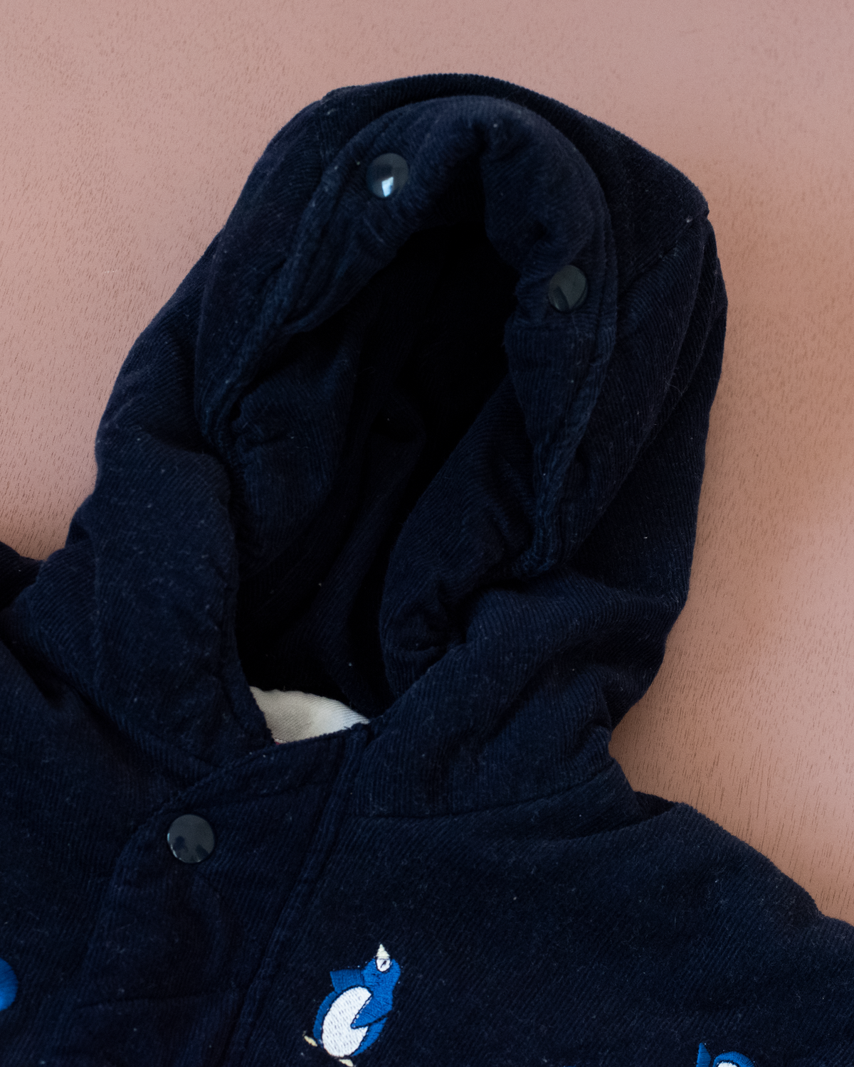 Blue corduroy suit with penguins from Yves Saint Laurent | Dead Stock | 18-24 months