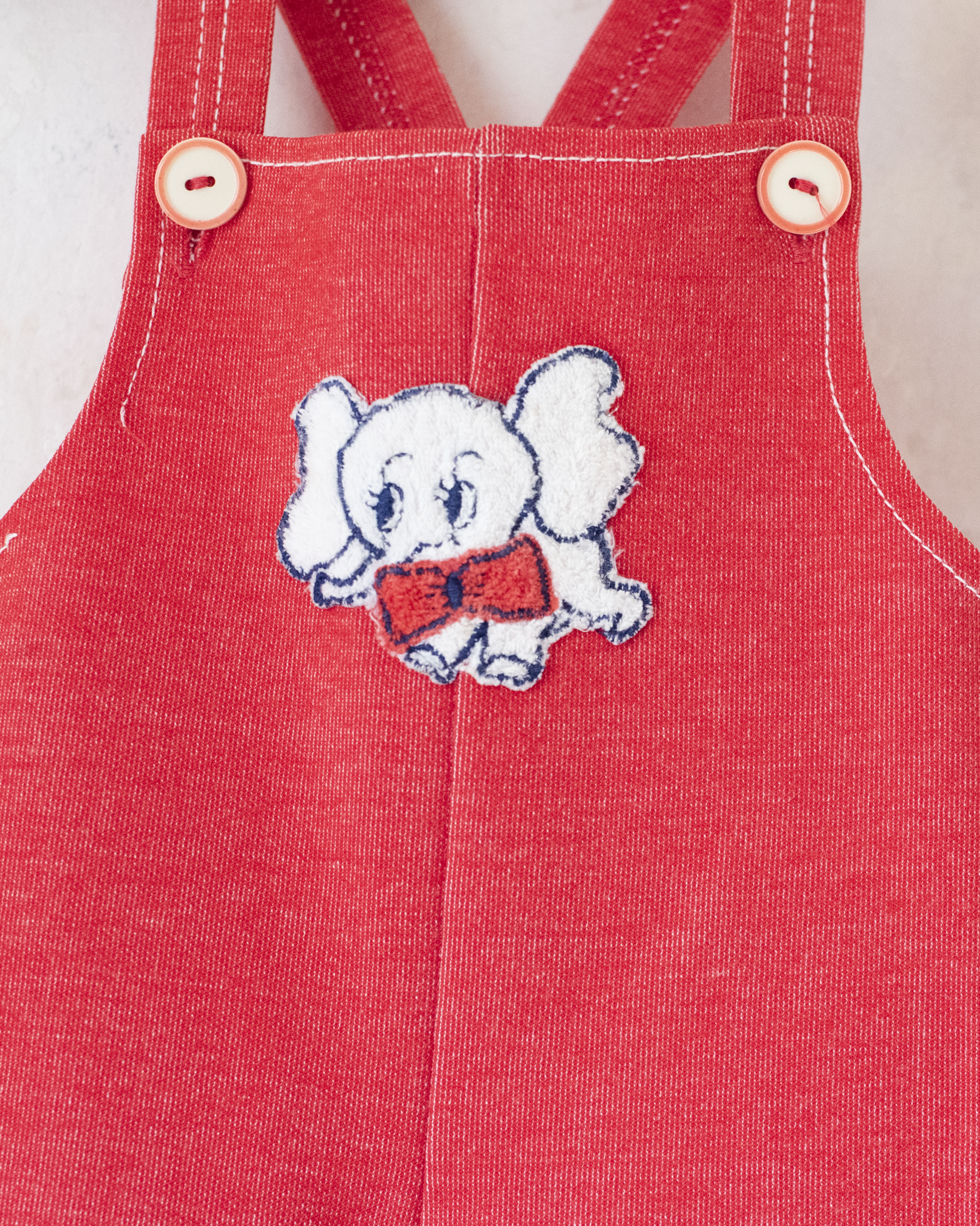 אוברול אדום מהסבנטיז עם פיל לבן | 6-9 חודשים