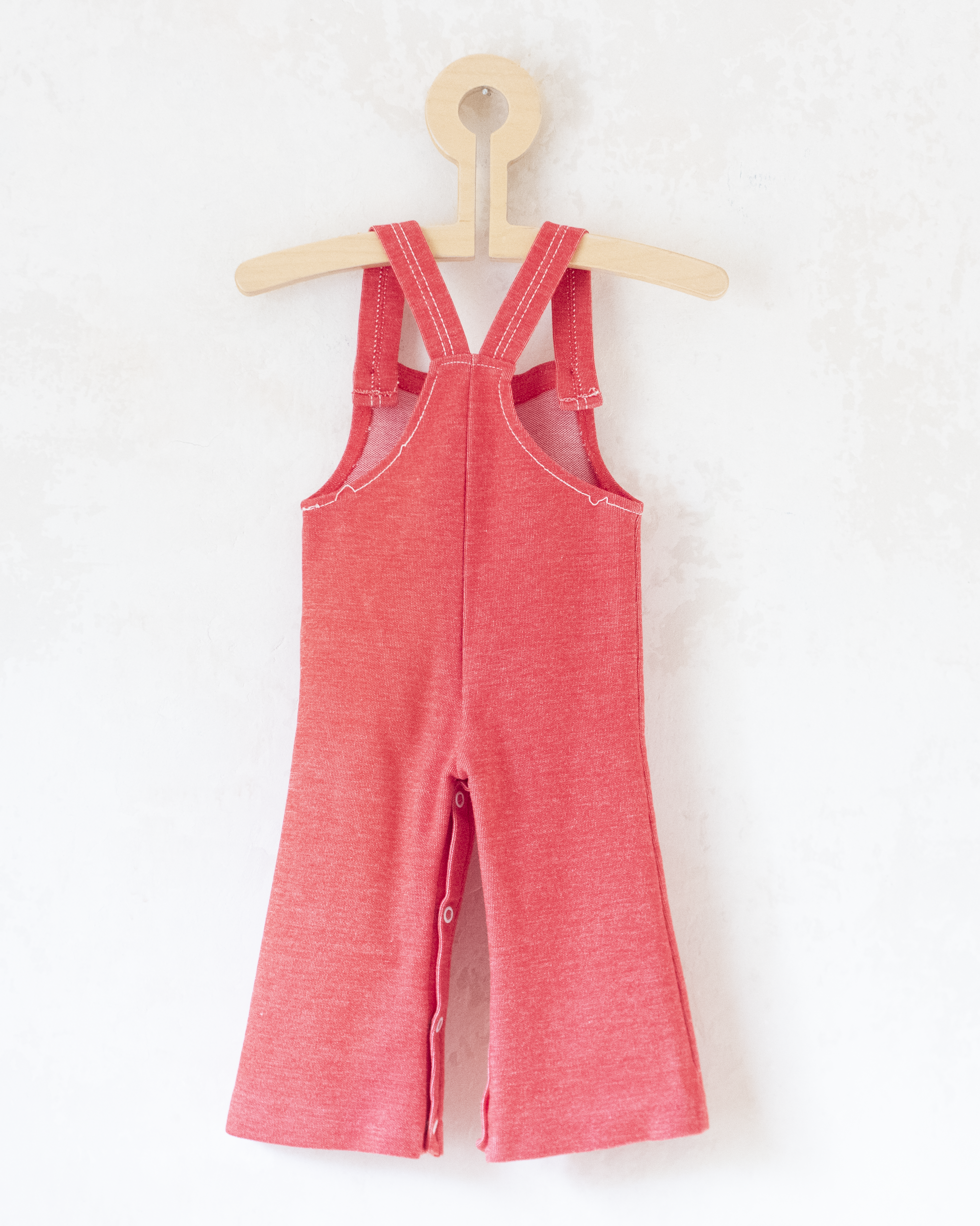 אוברול אדום מהסבנטיז עם פיל לבן | 6-9 חודשים