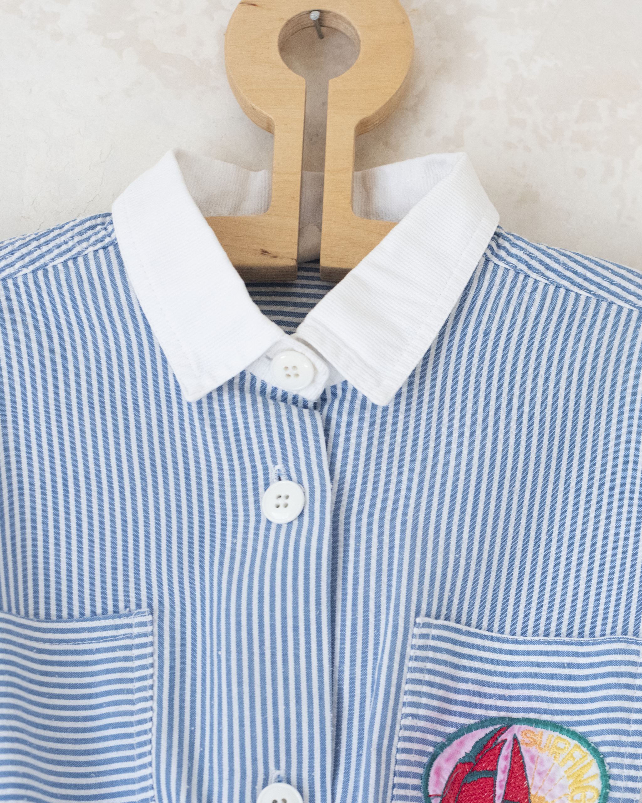 שמלת פסים ופאטצ׳ עם סירות מפרש | 6-7 שנים