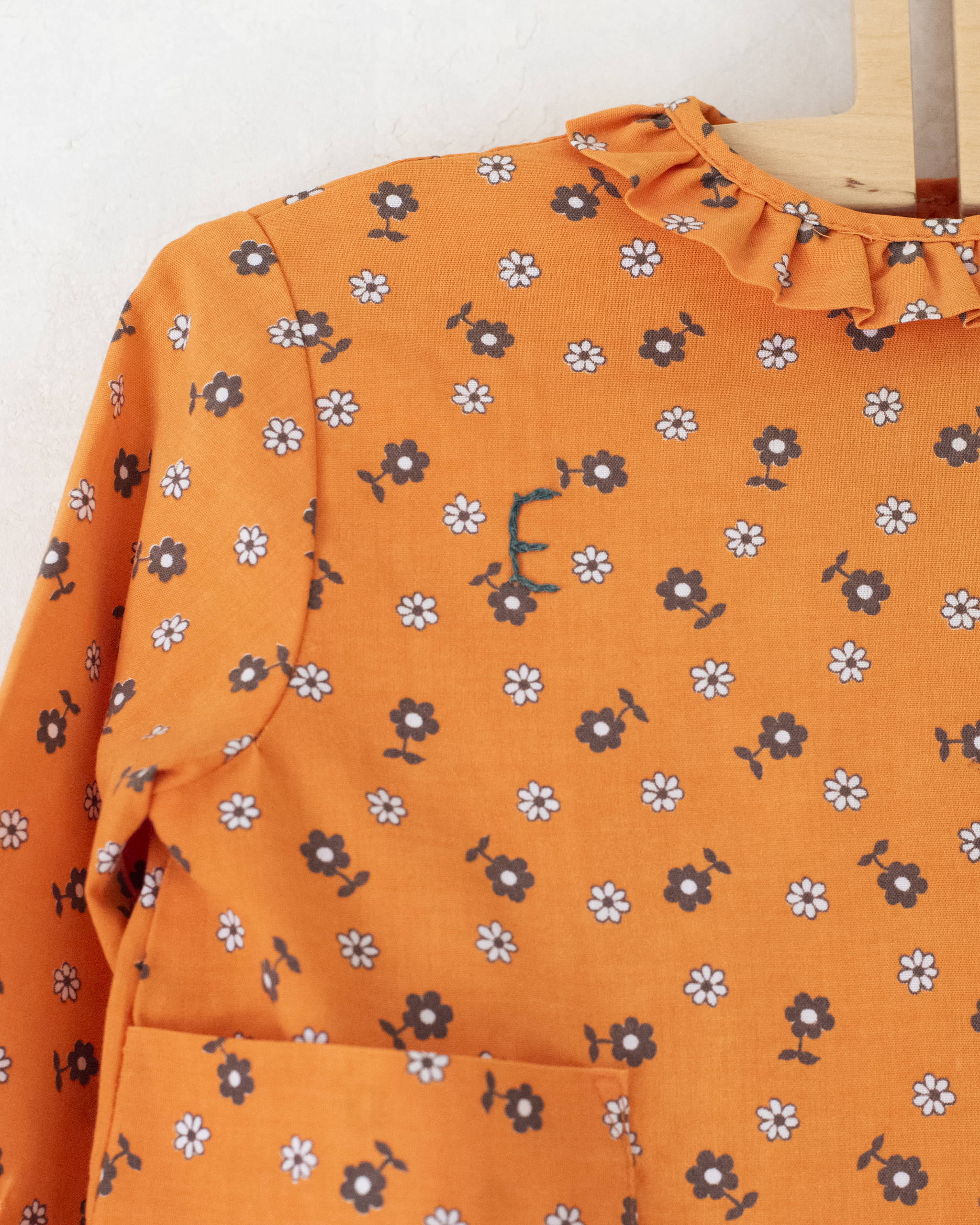 חולצה פרחונית כתומה מהסבנטיז | 18-24 חודשים