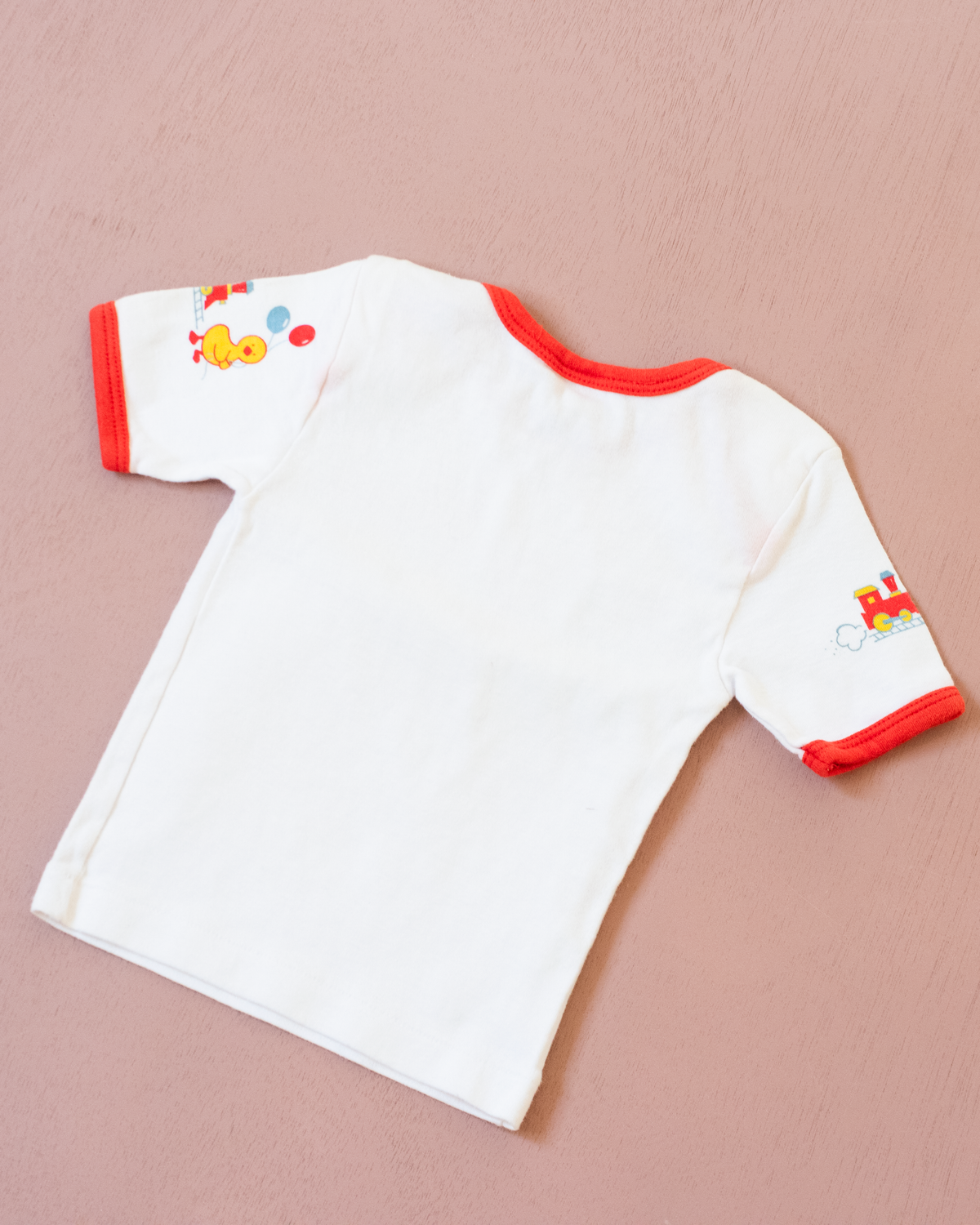 White T-shirt with nostalgic prints | 0-3 months
