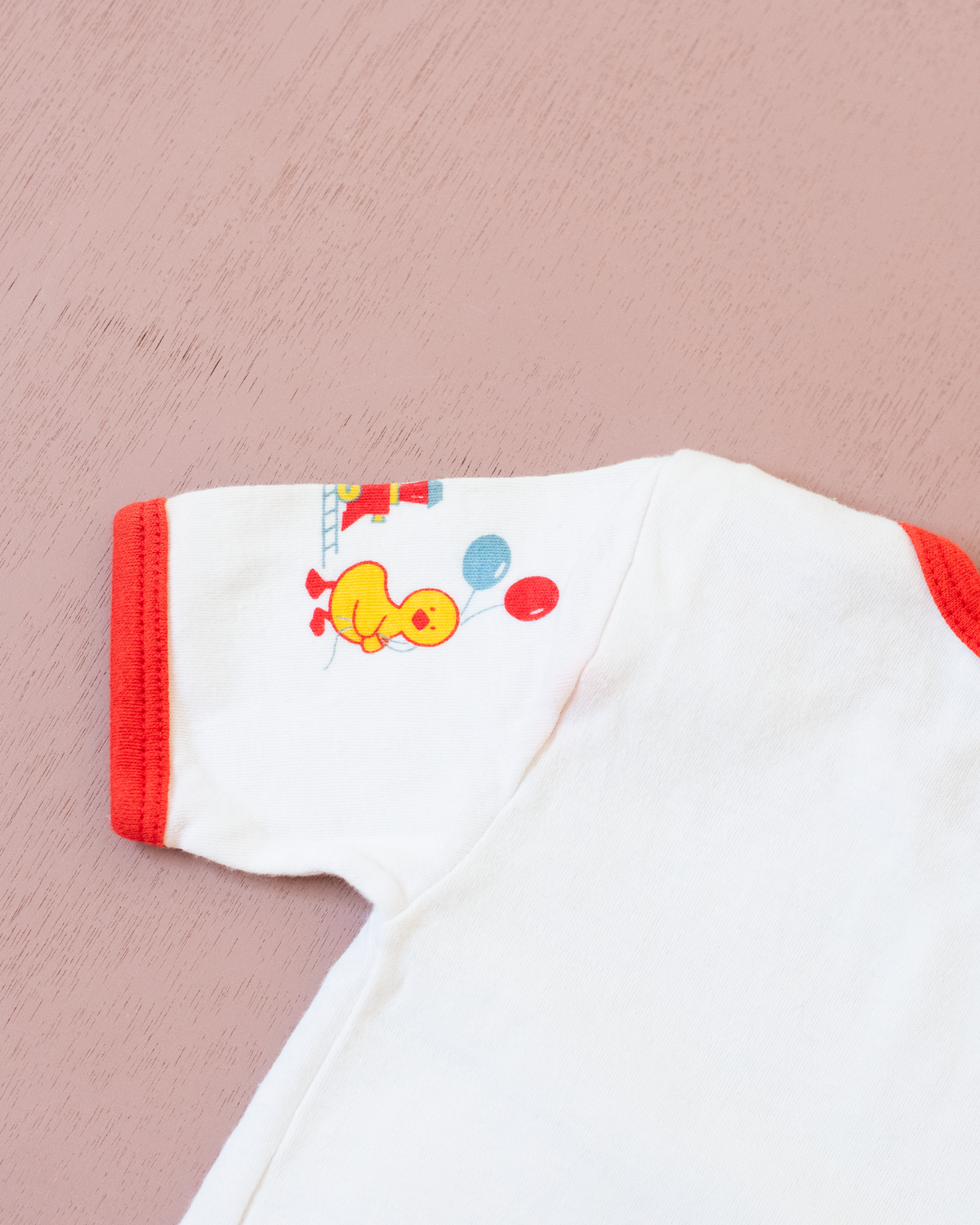 White T-shirt with nostalgic prints | 0-3 months