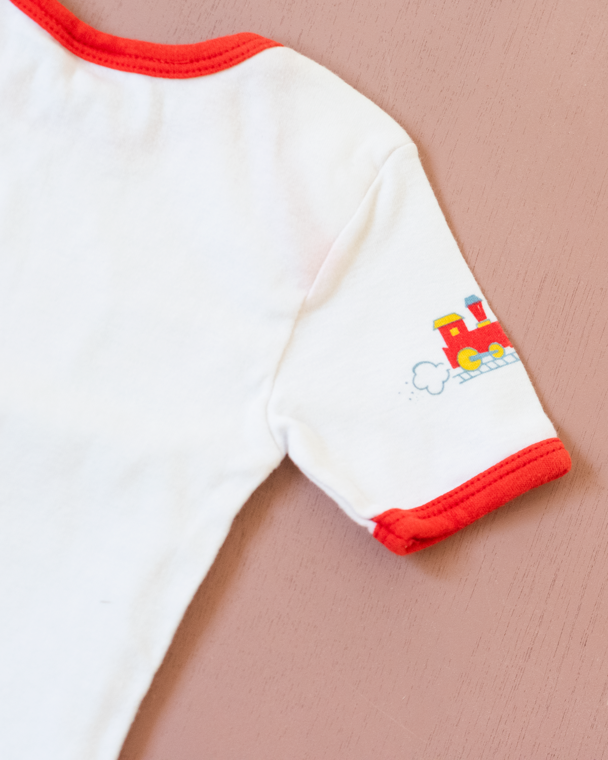White T-shirt with nostalgic prints | 0-3 months