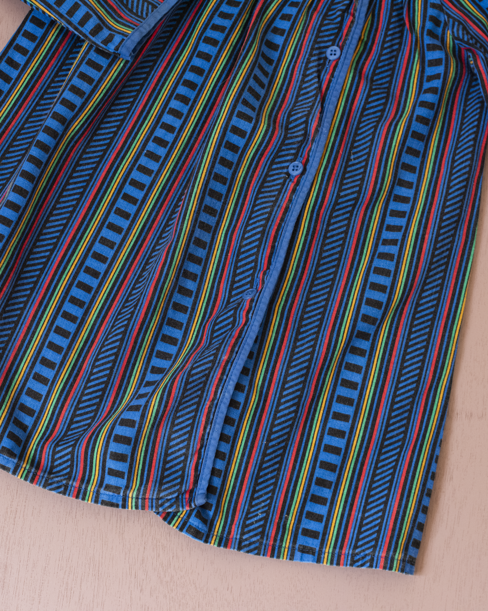 שמלה כחולה עם הדפסים צבעוניים | 3-4 שנים