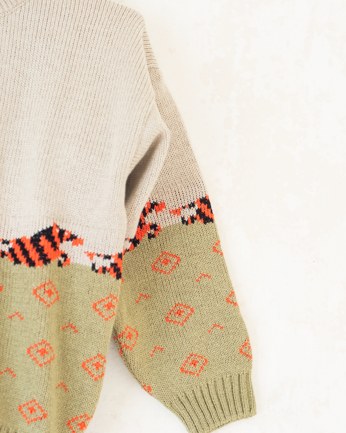 Beige knit with leopards | Italian deadstock | 3-4 years