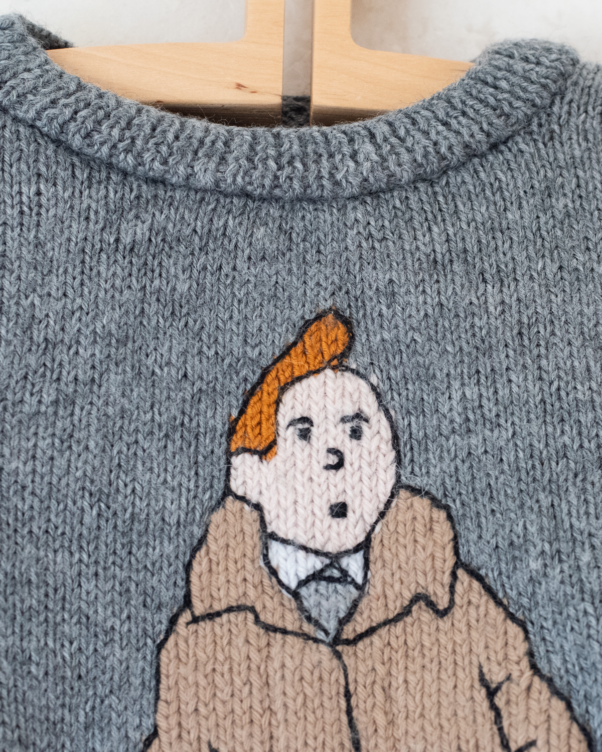 Grey wool sweater with Tintin and Snowy | 5-6 years