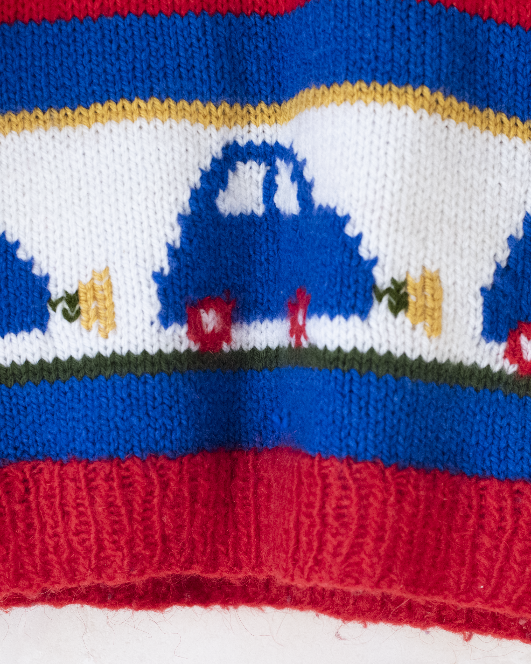 סוודר צבעוני מצמר עם מכוניות | 7-8 שנים