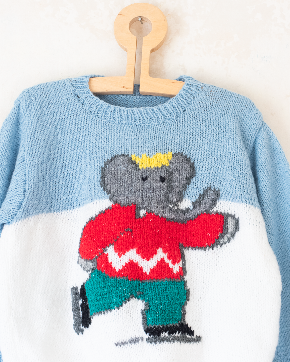 Wool sweater with the king in the ski bar | 5-6 years