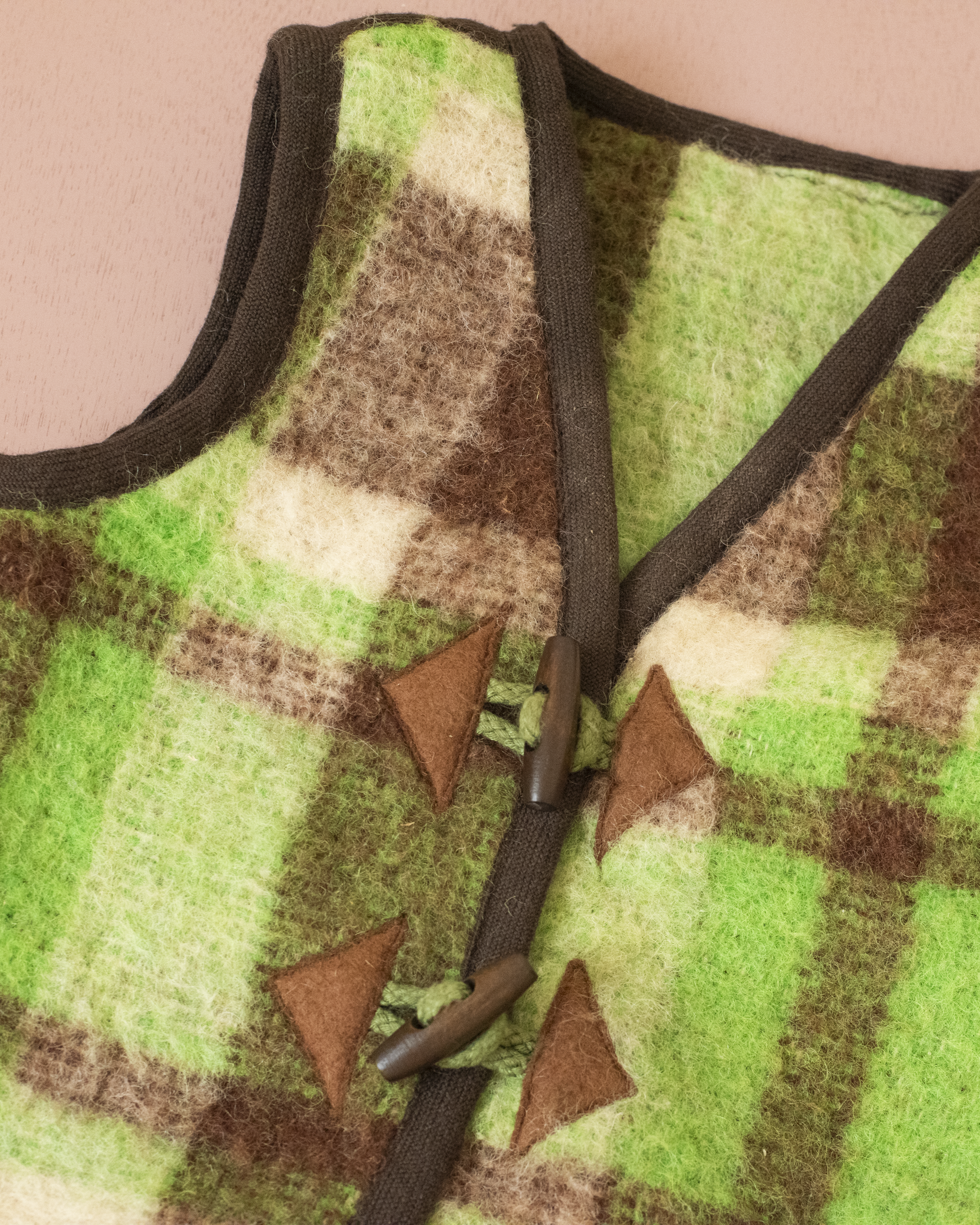 אפודת צמר משובצת | 18-24 חודשים