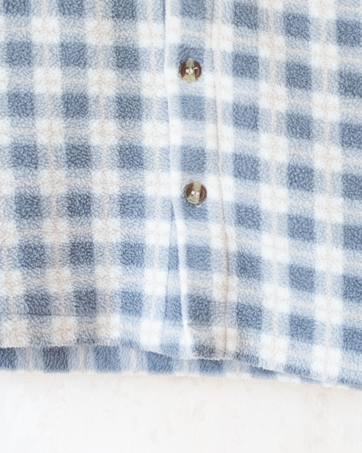 Plaid brass shirt with the king in the bar | 4-5 years