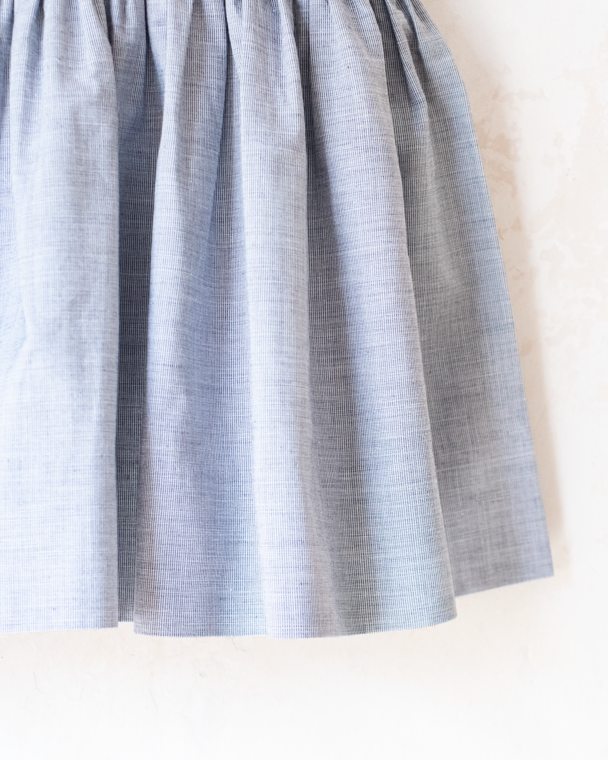 Gray dress with red lace | Deadstock from the Sixties | 5-6 years