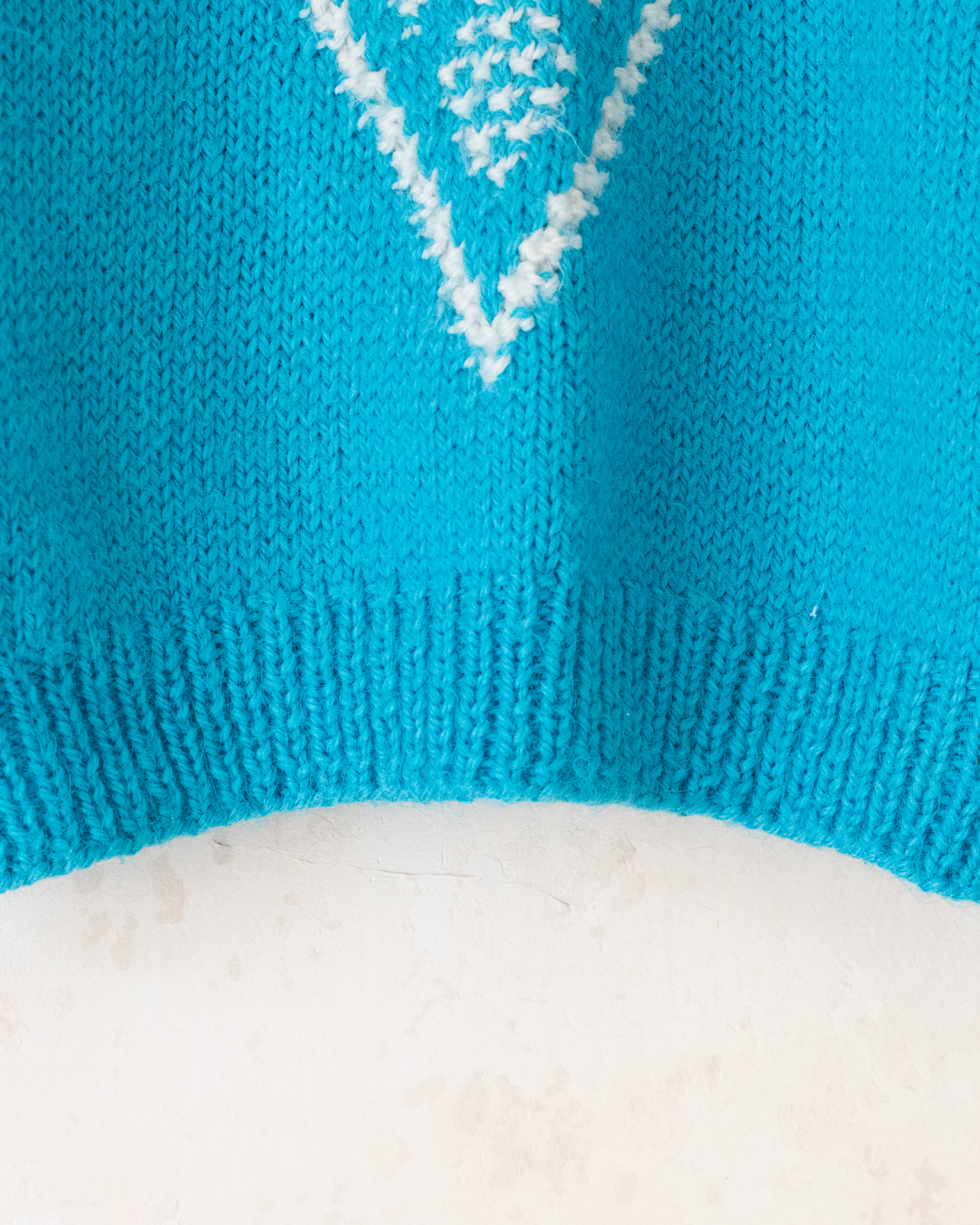Turquoise lattice with white diamonds | 2-3 years