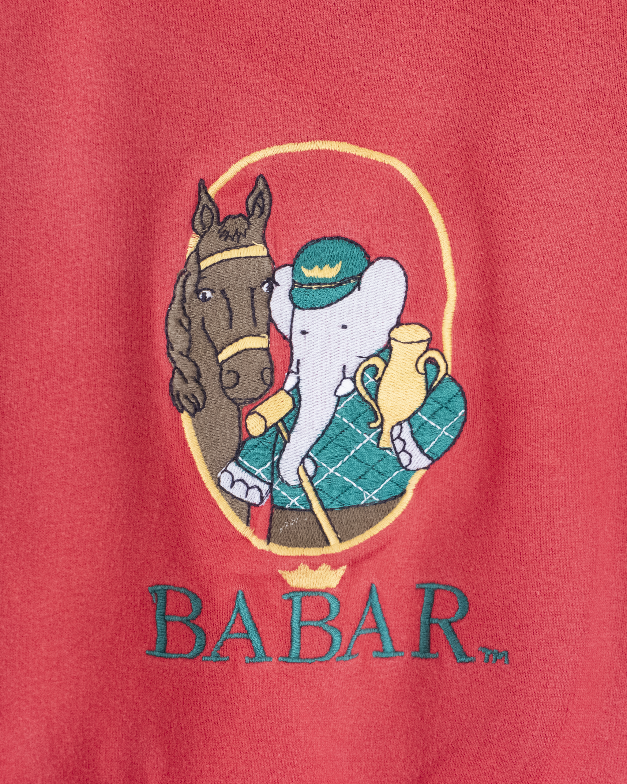 סווטשירט אדום עם רקמה של המלך בבר וסוס | 3-4 שנים