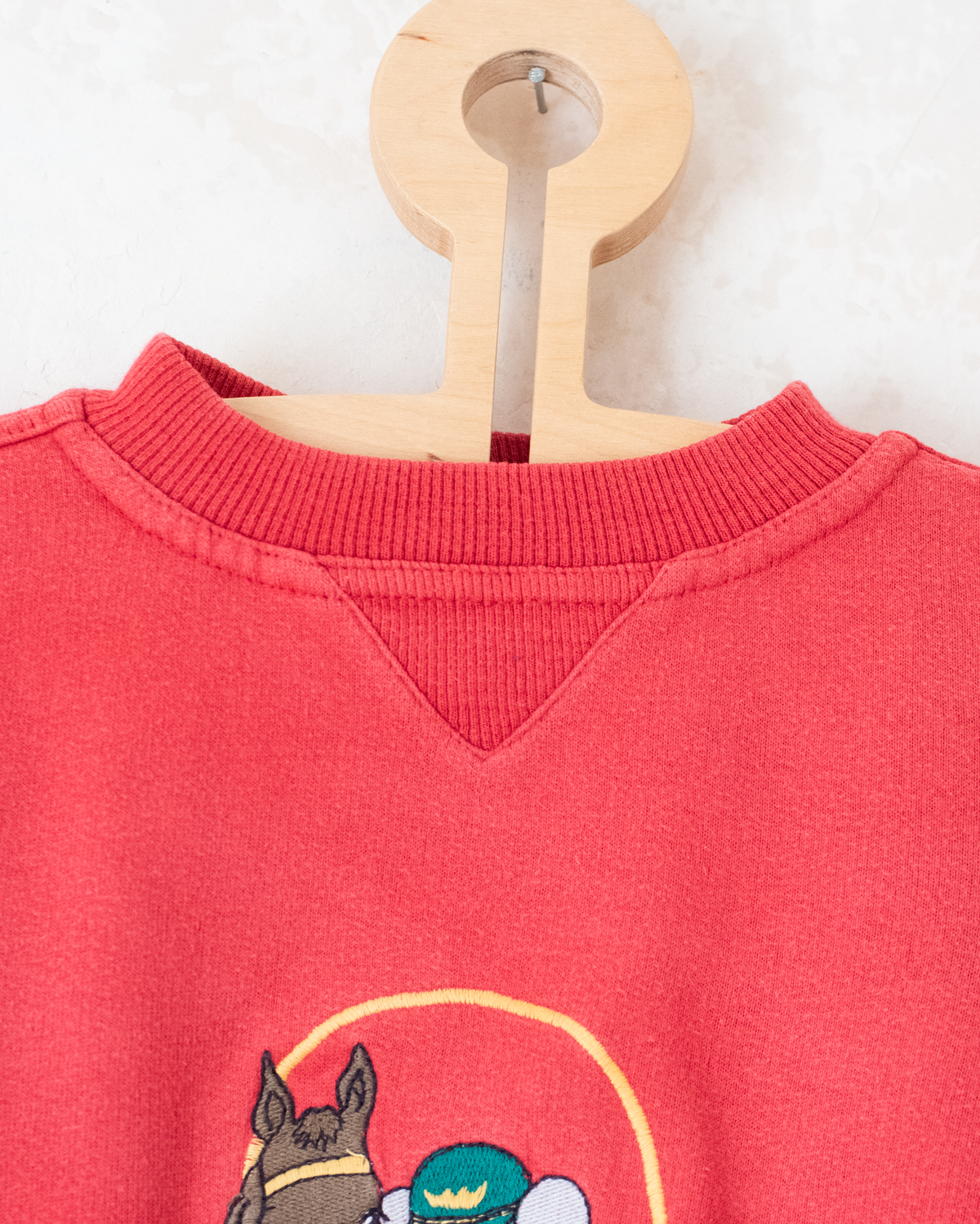Red sweatshirt with Babar the King and horse embroidery | 3-4 years