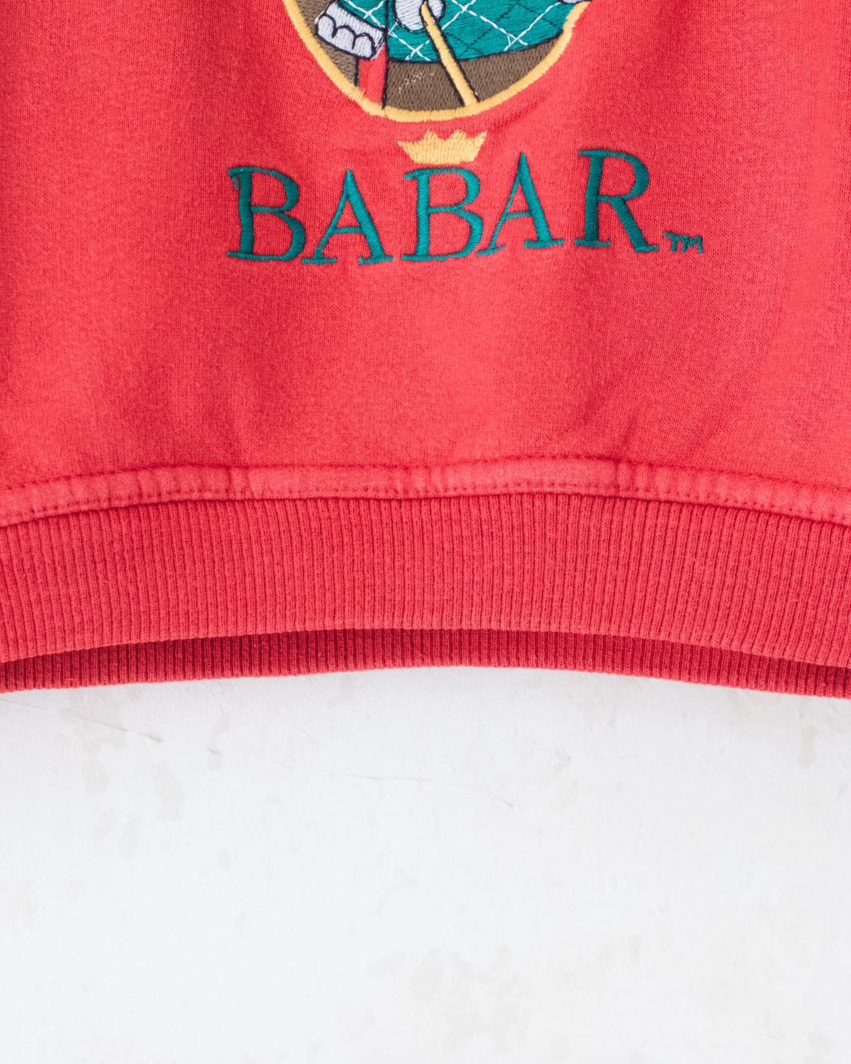 Red sweatshirt with Babar the King and horse embroidery | 3-4 years